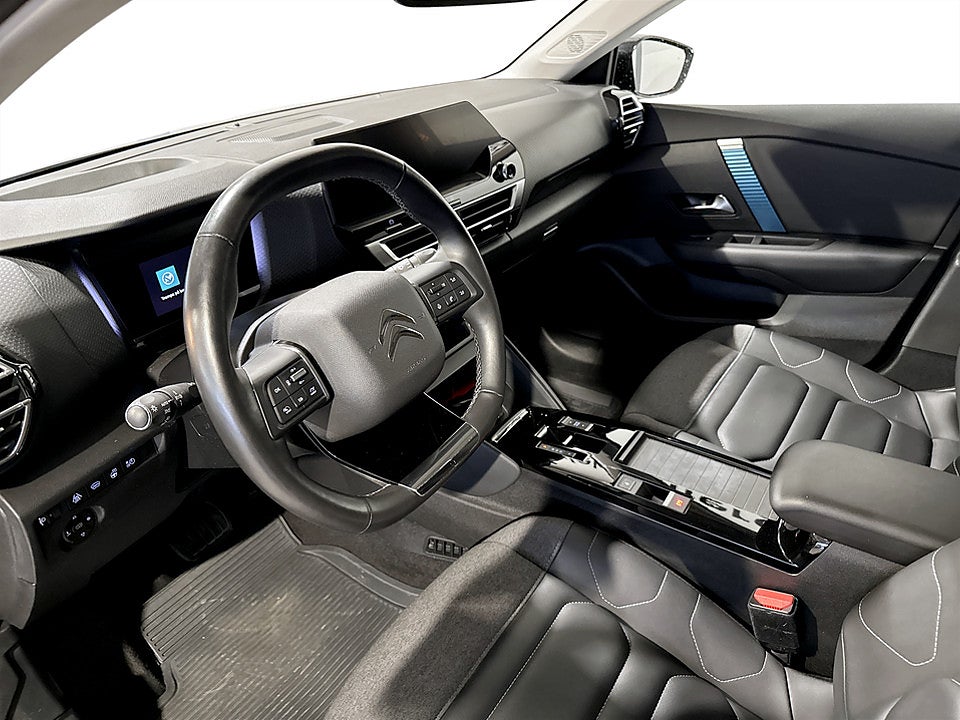 Bild på Citroën e-C4 Shine 50kWh 136hk Aut B-KAMERA CARPLAY