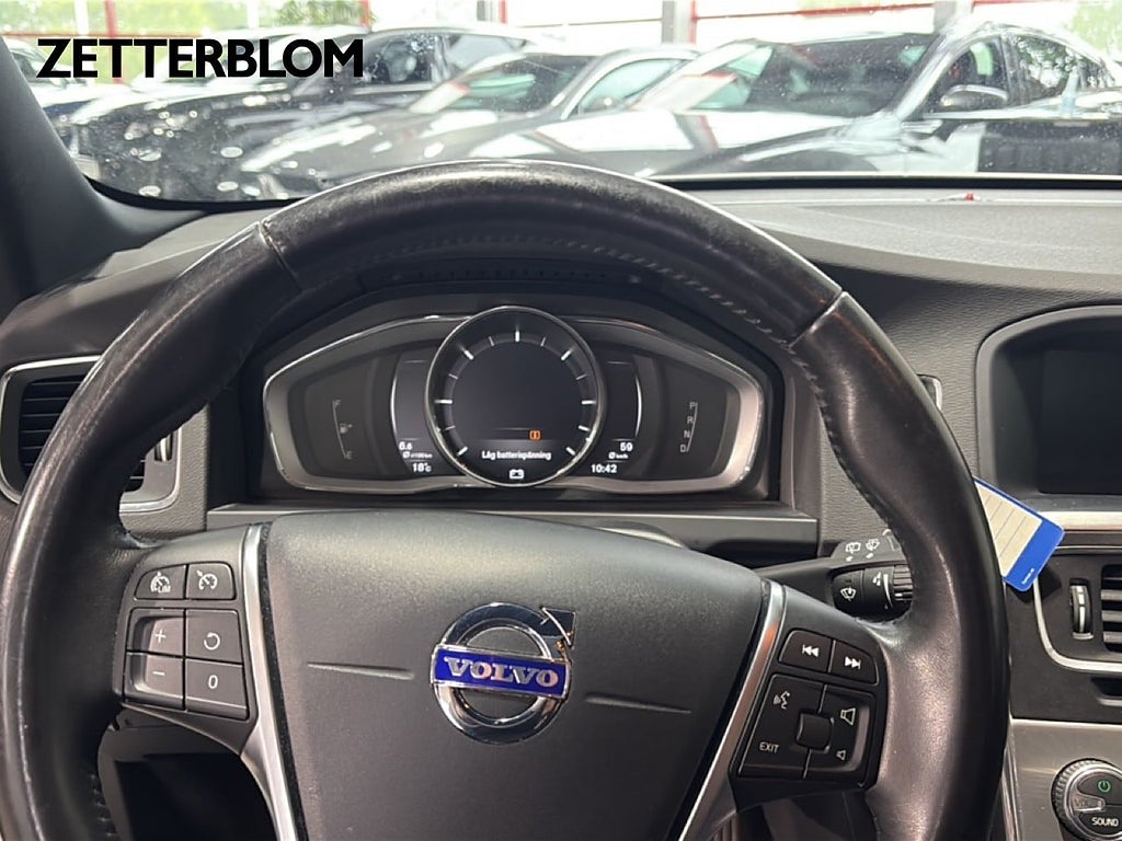 Kombi Volvo V60 11 av 17