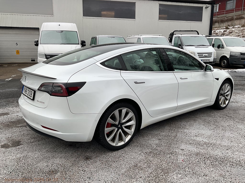 Tesla Model 3 Performance EXPORT 16.799€