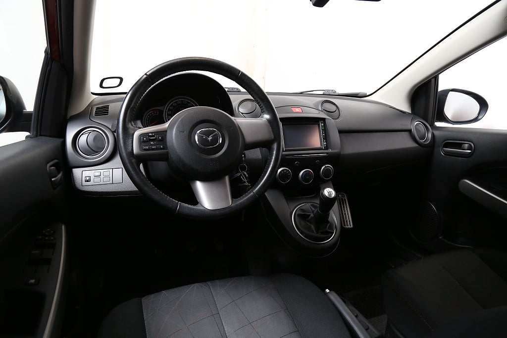 Mazda 2 1,3 84hk Spirit 5-dörrar P-sensor Motorv Nybesikt