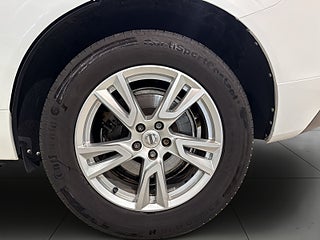 Volvo XC60 D4 AWD Aut Business Adv Drag Kamera Dvärm S/V-hjul – bild 14