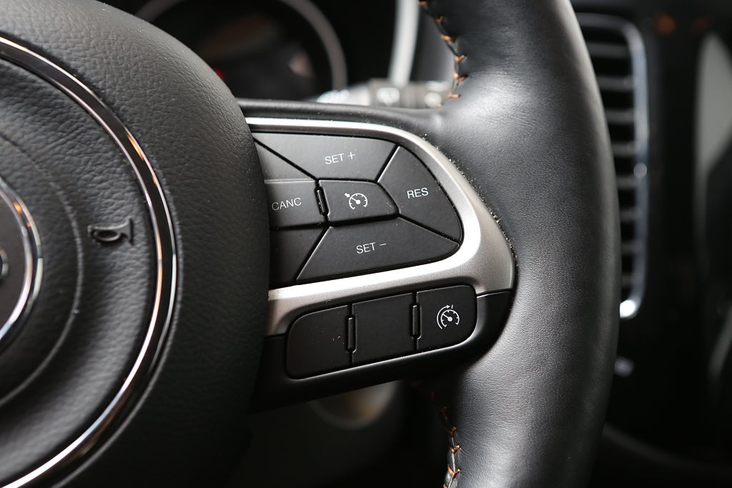 Jeep Compass 1,4 140hk Limited Backkamera 2018