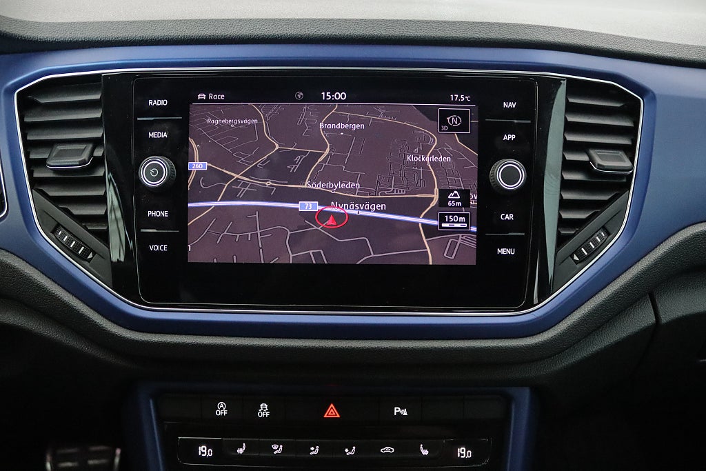 Volkswagen T-Roc R 2.0 TSI Akrapovic 4M Cockpit Beats Drag