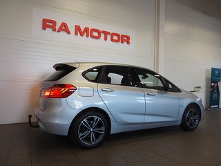 Minibuss BMW 220 5 av 22