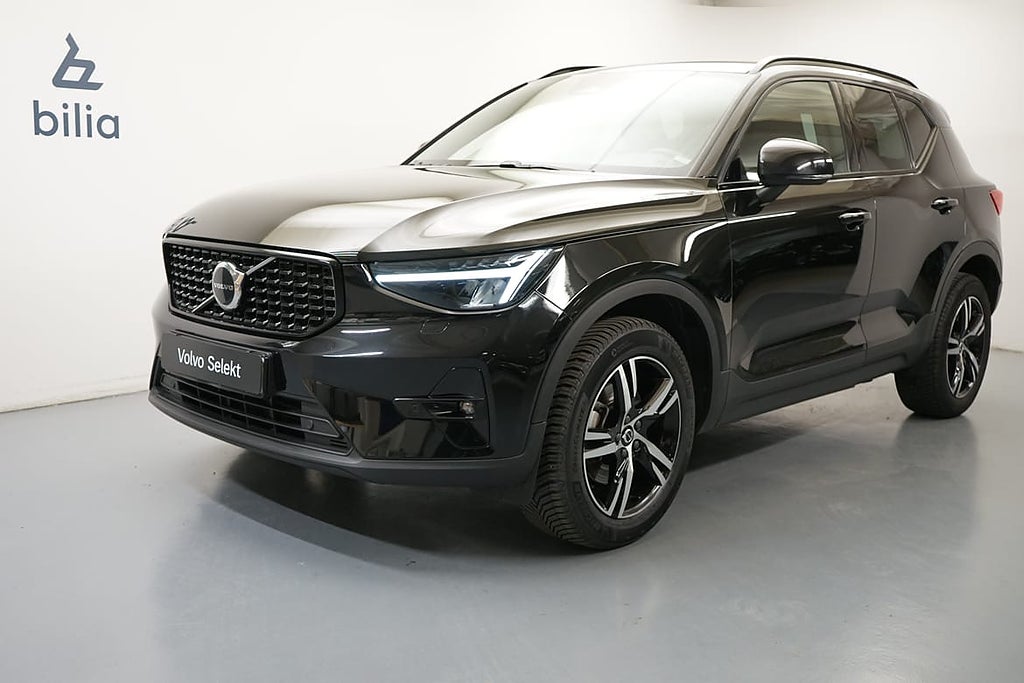 Volvo XC40 B4 FWD Bensin Plus Dark, Navigation, HarmanKar...