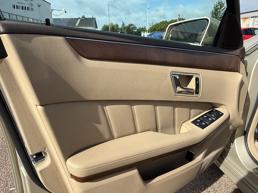 Mercedes-Benz E 250 CDI BlueEFFICIENCY 5G-Tronic Elegance Line