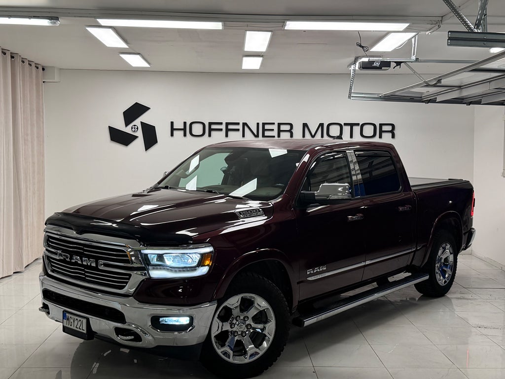 RAM 1500 Crew Cab 5.7 V8 HEMI 4x4 TorqueFlite Dragkrock BÖR SES 