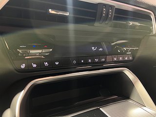 SUV Mazda CX-60 18 av 22