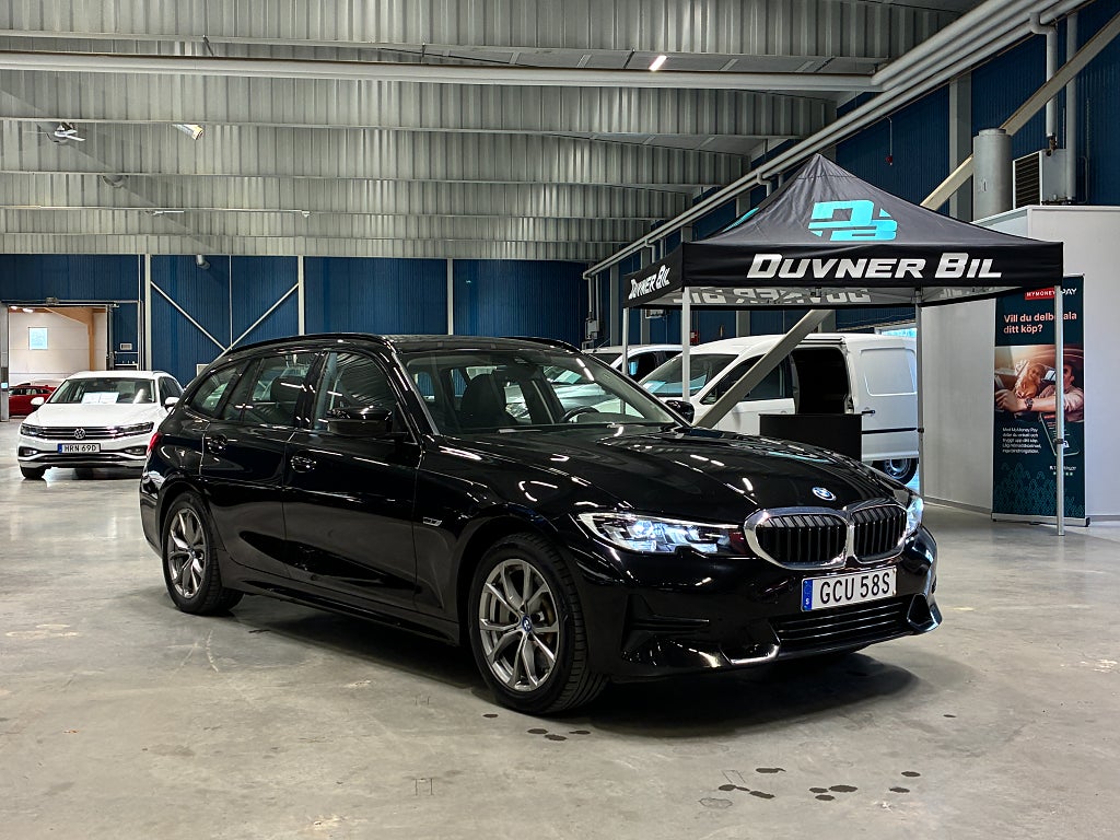 BMW 330e Touring Sport line | Rattvärme | Hi-Fi | V-hjul