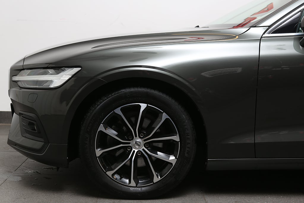 Volvo V60 B4 Diesel 197hk Momentum Adv Aut VOC Leasbar 2022