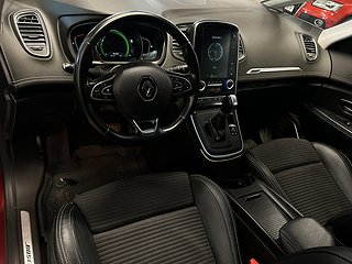 Renault Grand Scénic 1.5 dCi EDC 7-sits S&V-däck/Kamera/Drag