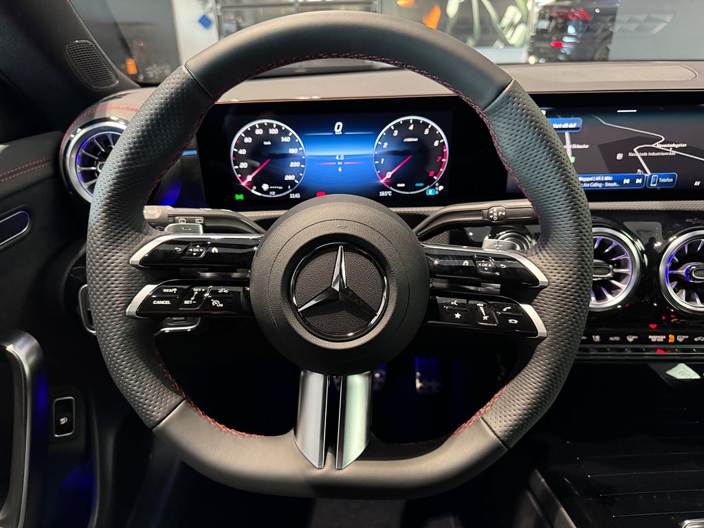 Mercedes-Benz CLA 200 Shooting Brake AMG Aut - bild 12