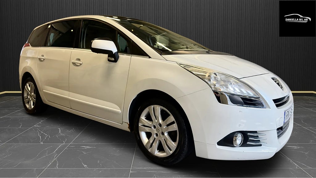 Peugeot 5008 1.6 THP ALLURE 7-SITS PANO NYSERVAD NYBESIKTAD 156HK