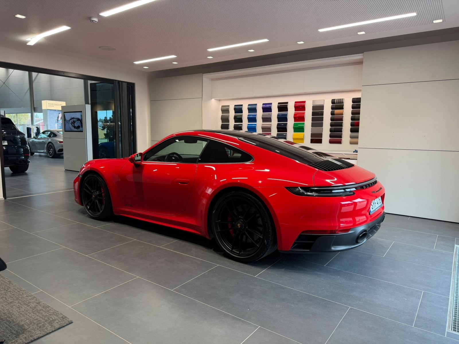 Porsche 911 4 GTS / 480hk 2024, bild 5/10
