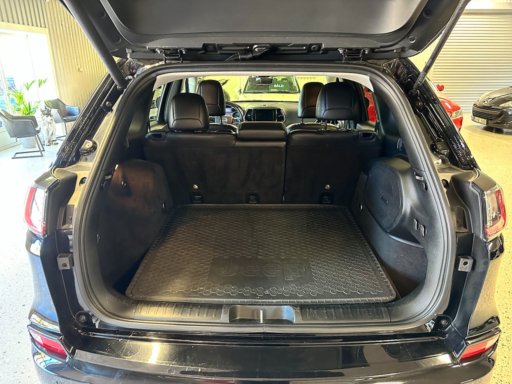 Jeep Cherokee 2.2 CRD 4x4 Euro 6 Overland Topputrustning S+V
