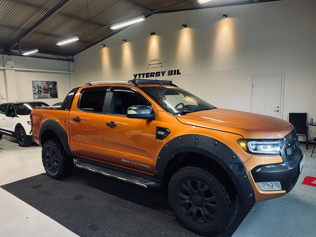 Ford ranger Dubbelhytt 3.2 TDCi 4x4 Wildtrak Mudders Ledramp