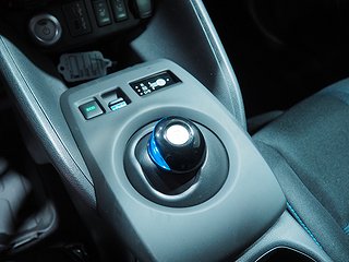 Halvkombi Nissan Leaf 21 av 23