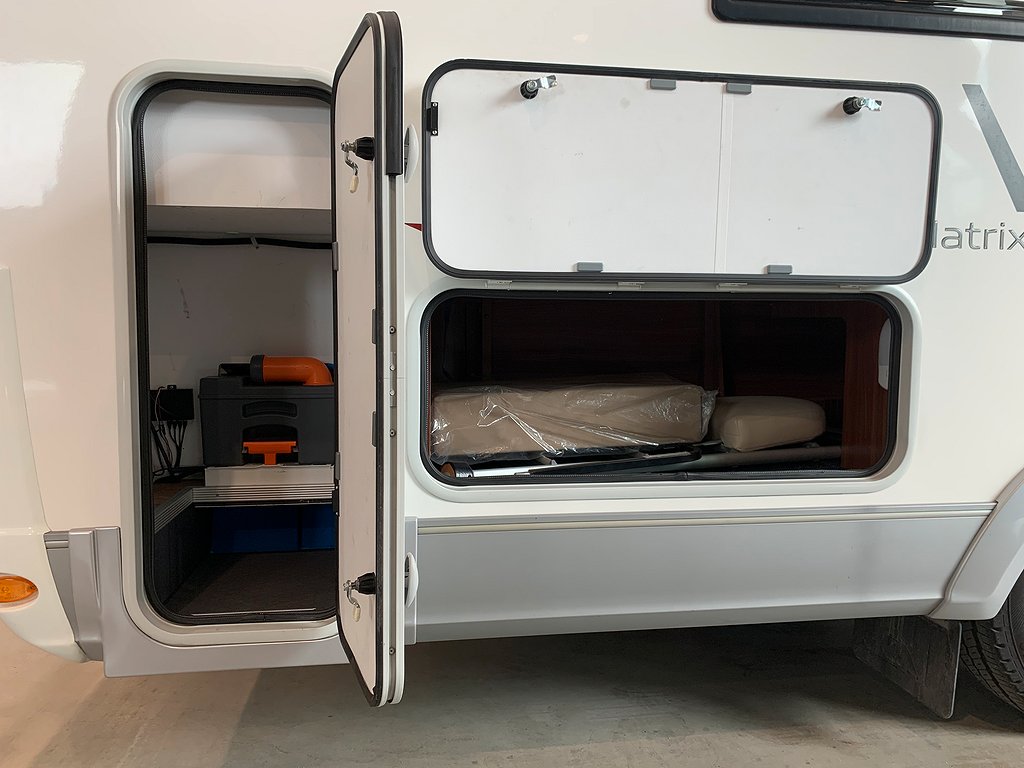 Adria Matrix Supreme 687 SLT /Automat/AC bodel/Solcell/ALDE - Adria