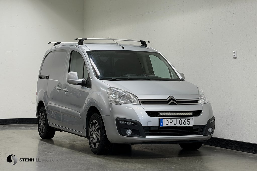 Citroën Berlingo 1.6 BlueHDi 100hk Fullservad Webasto Drag SoV-hjul