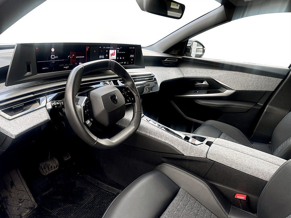 Bild på Peugeot 3008 Allure Hybrid 145hk Aut B-KAMERA CARPLAY