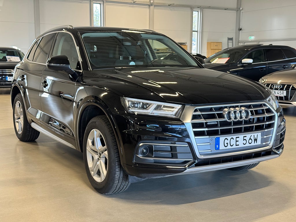 Audi Q5 40 TDI quattro AUT MOMS D-VÄRMARE S&V-HJUL DRAG LEASBAR
