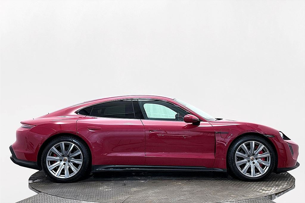 Porsche Taycan GTS DD Luftfjäd Sport Chrono Pano BOSE Leasebar