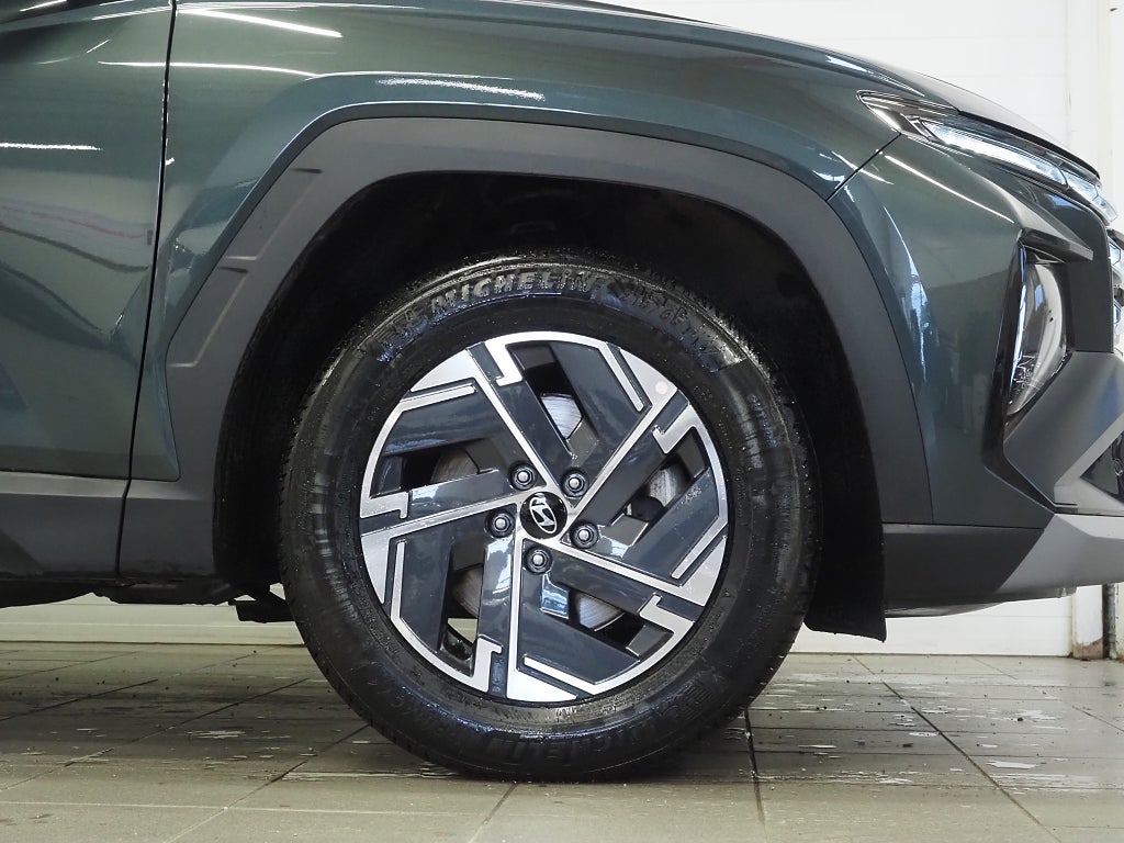 Hyundai Tucson MHEV 1.6 T-GDI DCT Essential Kamera Navi Moms 2025