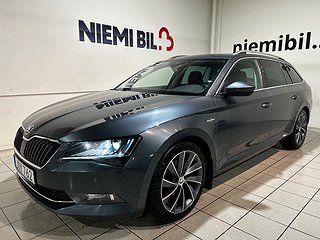 Skoda Superb Kombi AWD Business L&K Canton Drag Dvärm SoV