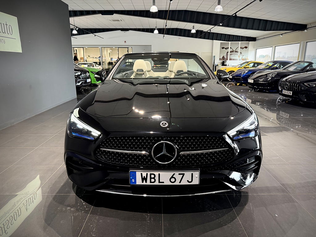 Mercedes-Benz CLE 300 4MATIC Cabriolet AMG Premium Läder Drag Burmester - bild 17