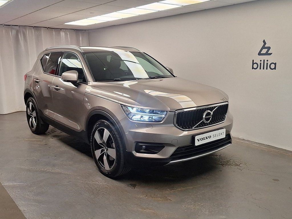 Volvo XC40 B4 FWD Bensin Momentum Advanced Edt