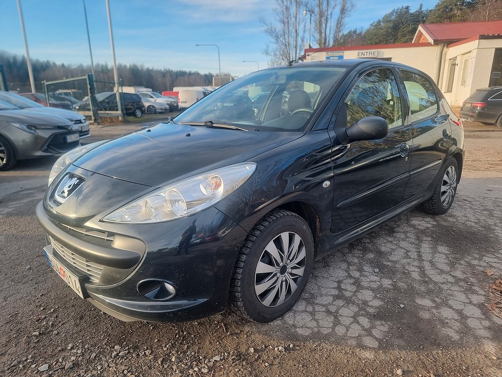 Peugeot 206+ 5-dörrars 1.4 / KAMREM BYTT / S+V DÄCK