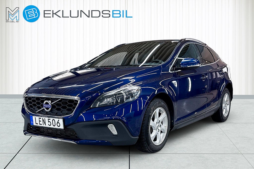 Volvo V40 Cross Country D4 Geartronic Panorama Ocean Race Drag Backkamera Navi