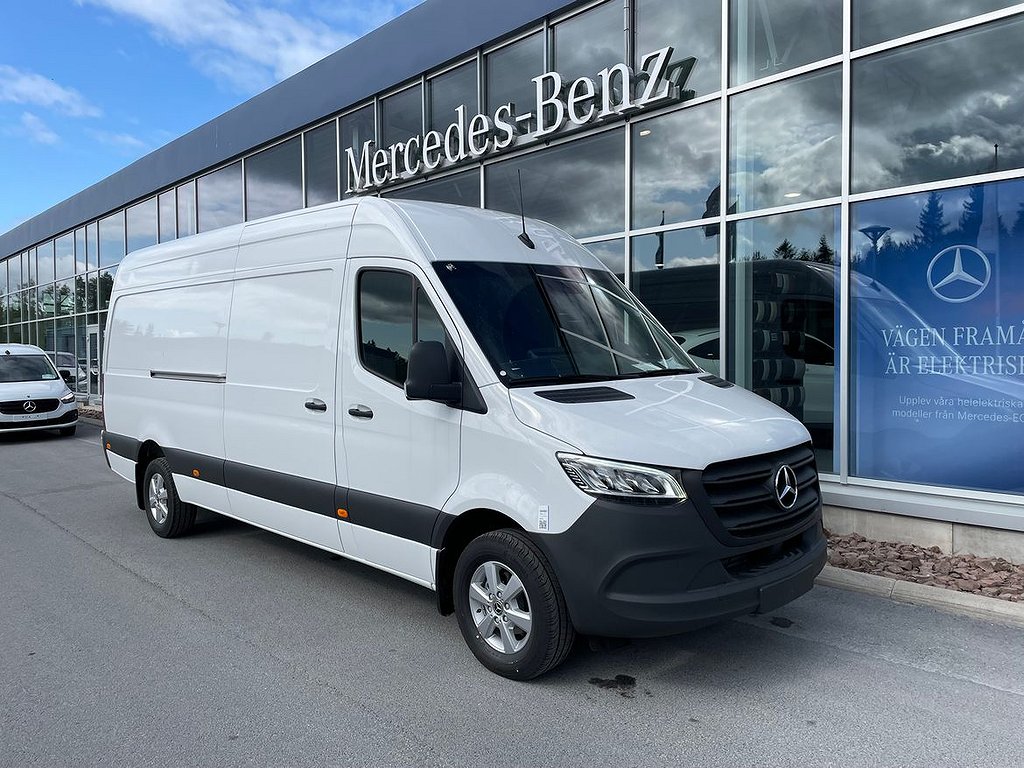 Mercedes-Benz Sprinter 317 CDI RWD Skåpbil 14,3 kubik, V-hjul