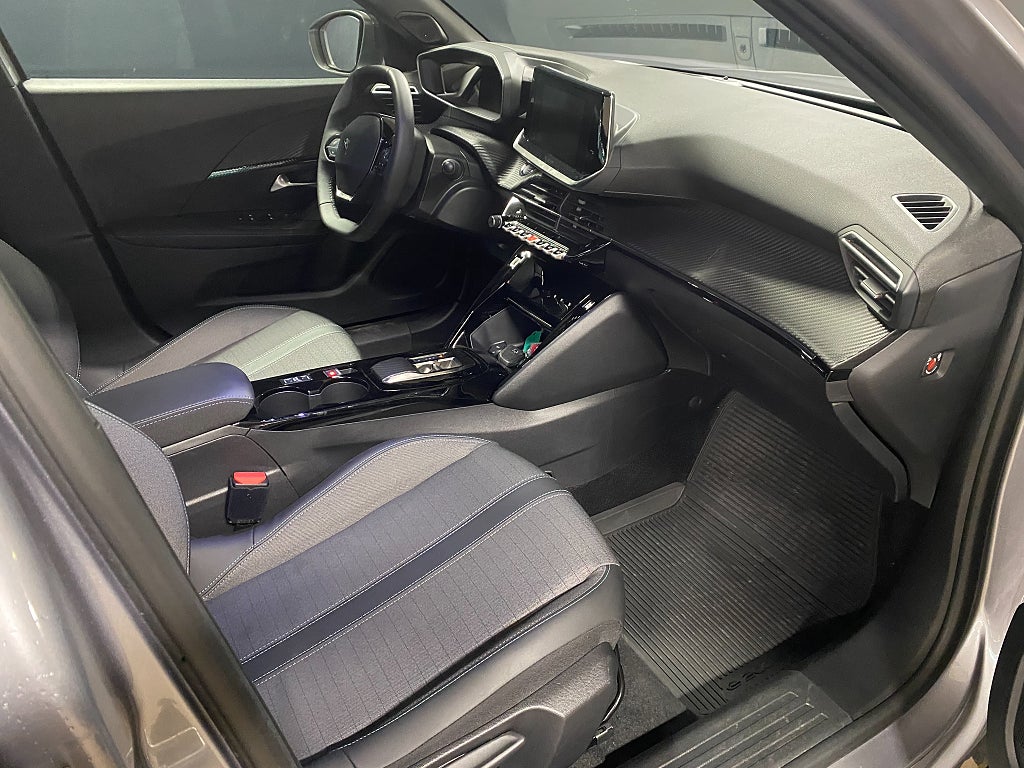 Bild på Peugeot 2008 e- Allure Pack Electric 136hk