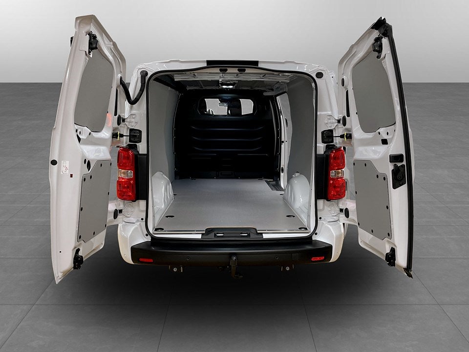 Bild på Peugeot Expert Plus 145hk Aut L3 - EDITION! SERVICE & VINTERHJUL INGÅR!