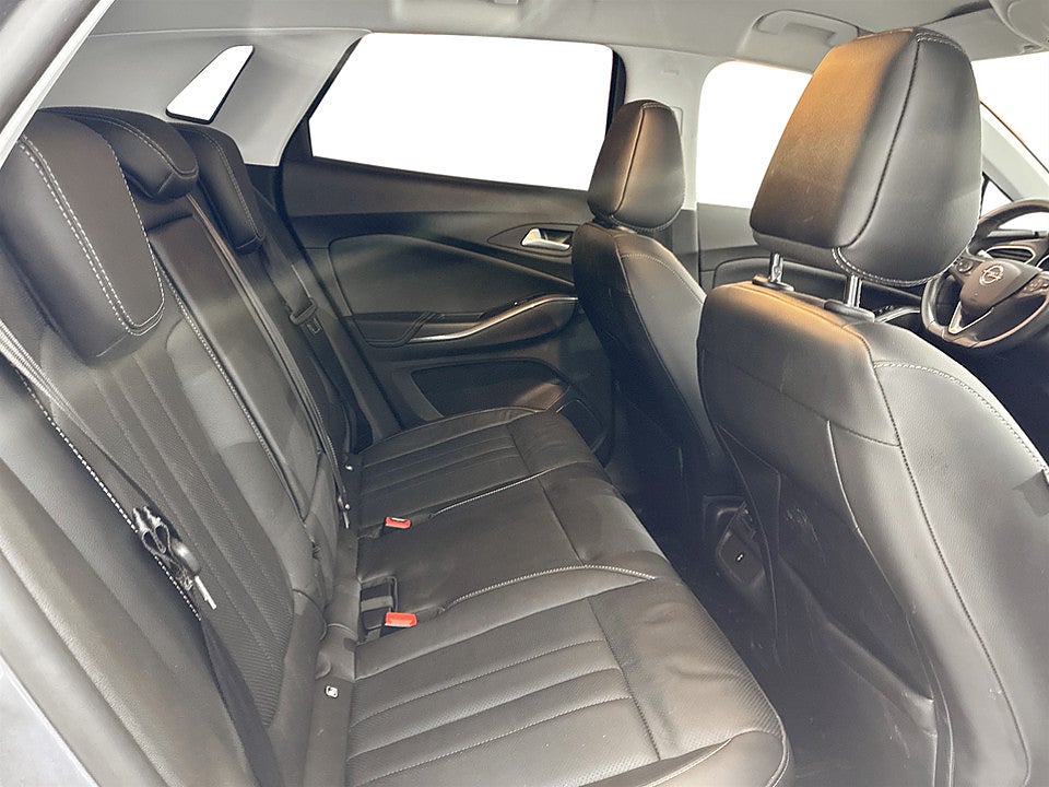 Bild på Opel Grandland X Ultimate Hybrid4 PHEV 300hk 4WD B-KAMERA ELSTOL