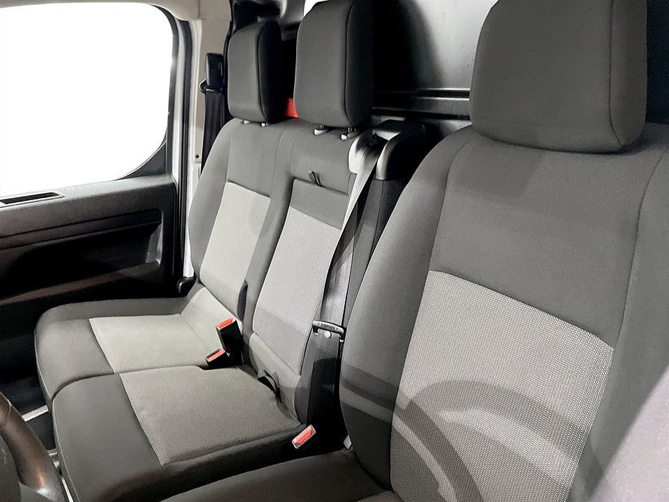 Bild på Opel Vivaro Business 2.0 BHDi 145hk Aut L3 DRAG B-KAMERA WEBASTO