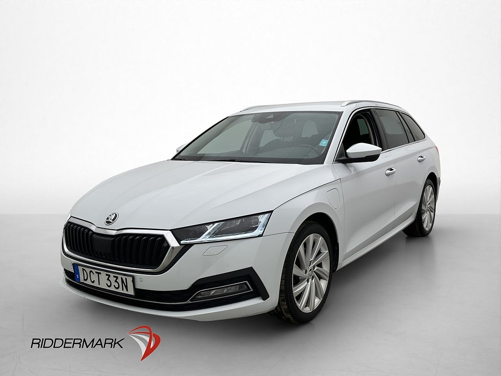 Skoda Octavia iV 204hk Cockpit B-Kamera Moms 1 Brukare