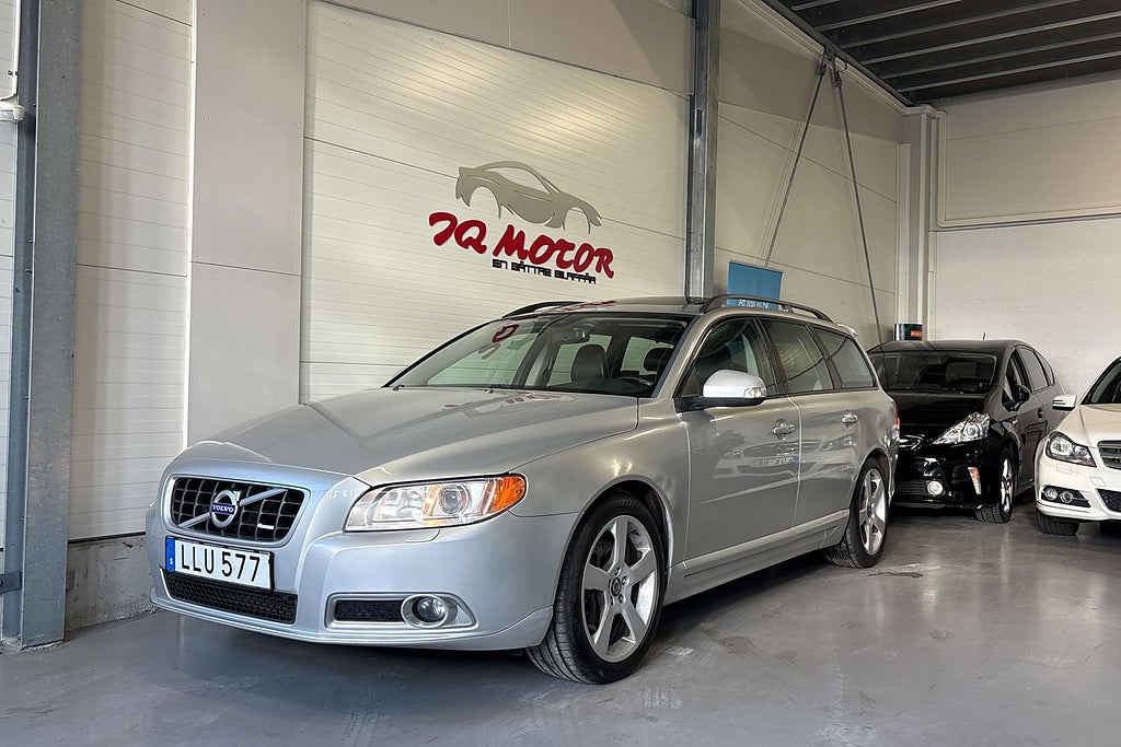 Volvo V70 D5 R-Design Euro 5 /Ny kamrem/Sollucka/SoV-Hjul/