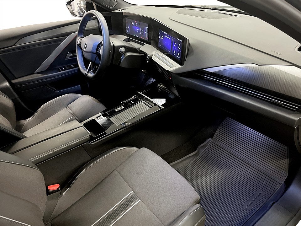 Bild på Opel Astra ST GS 1.2 PT 130hk Aut - B-KAMERA, CARPLAY