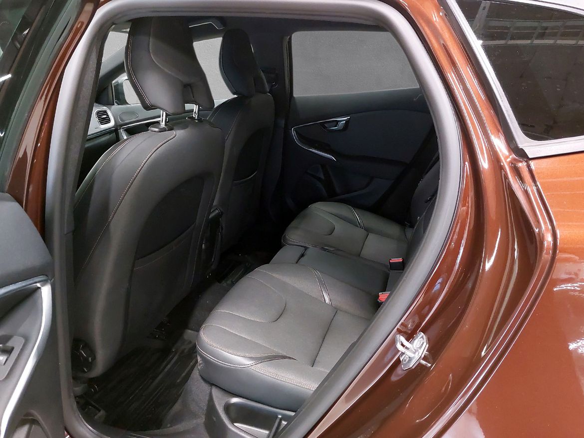 Volvo V40 Cross Country 2017, bild 6/10