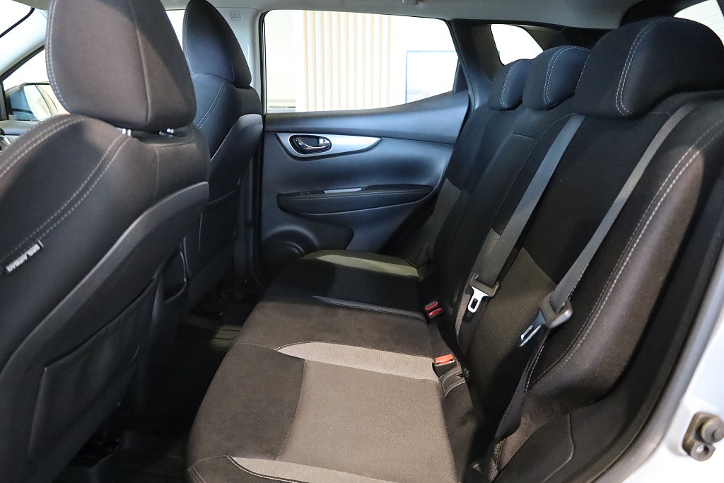 Nissan Qashqai 1.6 dCi N-Connecta 130HK Navi 360° Drag Keyless Blåtand 2017