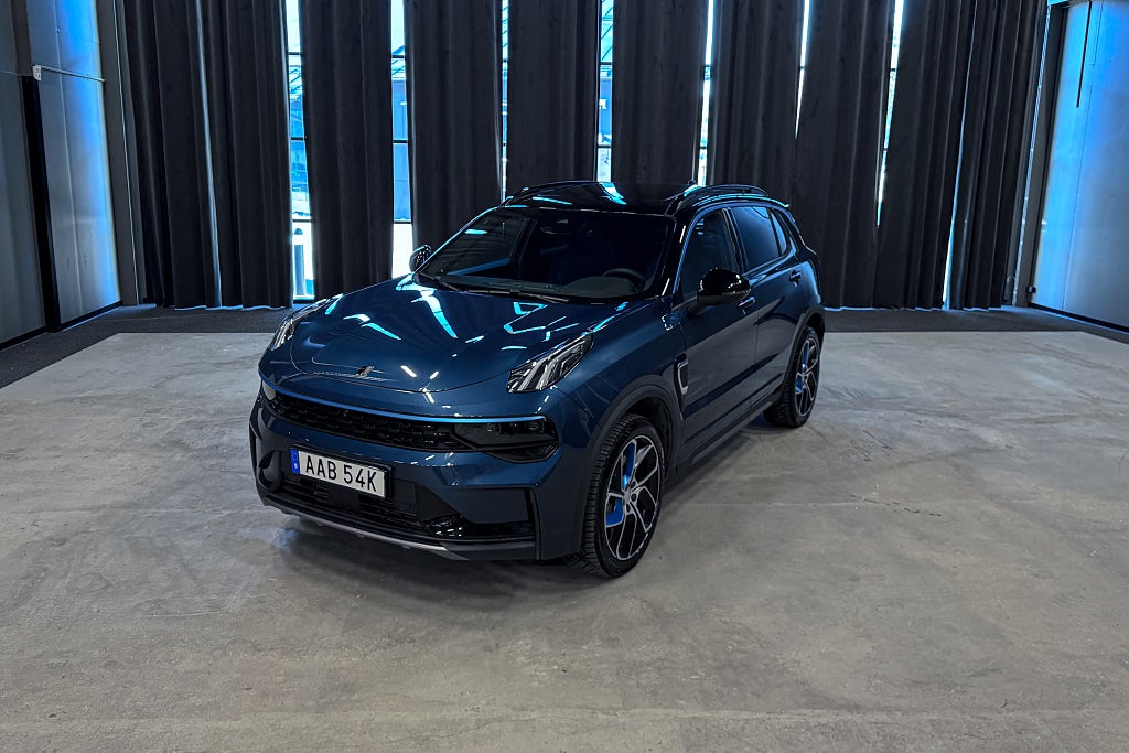 Lynk & Co 01 Plug-in Hybrid|Pano|360|Moms