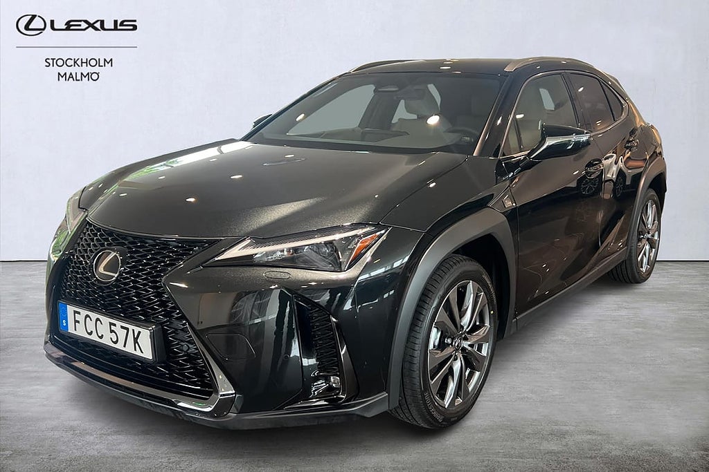 Lexus UX300h F Sport Design 199hk P-värm Navi Keyless Bac...