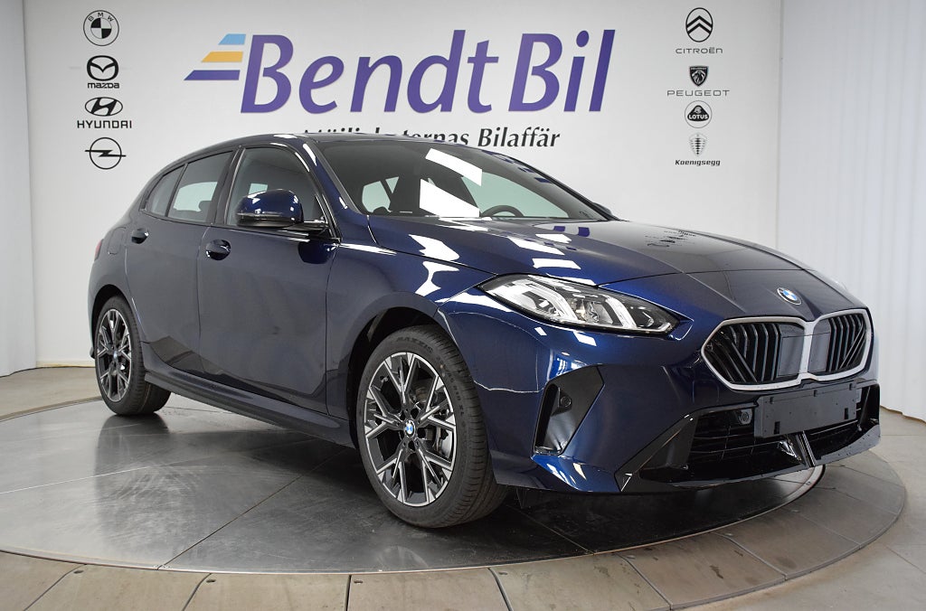 BMW 120 i M Sport | Rattvärme | Navi | Backkamera | 2,95%
