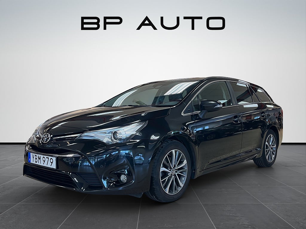 Toyota Avensis Kombi 1.8 Valvematic Active Plus Nyservad Navi Kamera