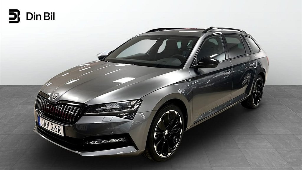 Skoda Superb iV Kombi Sportline 1,4 TSI 218Hk Drag|Värmare|19''