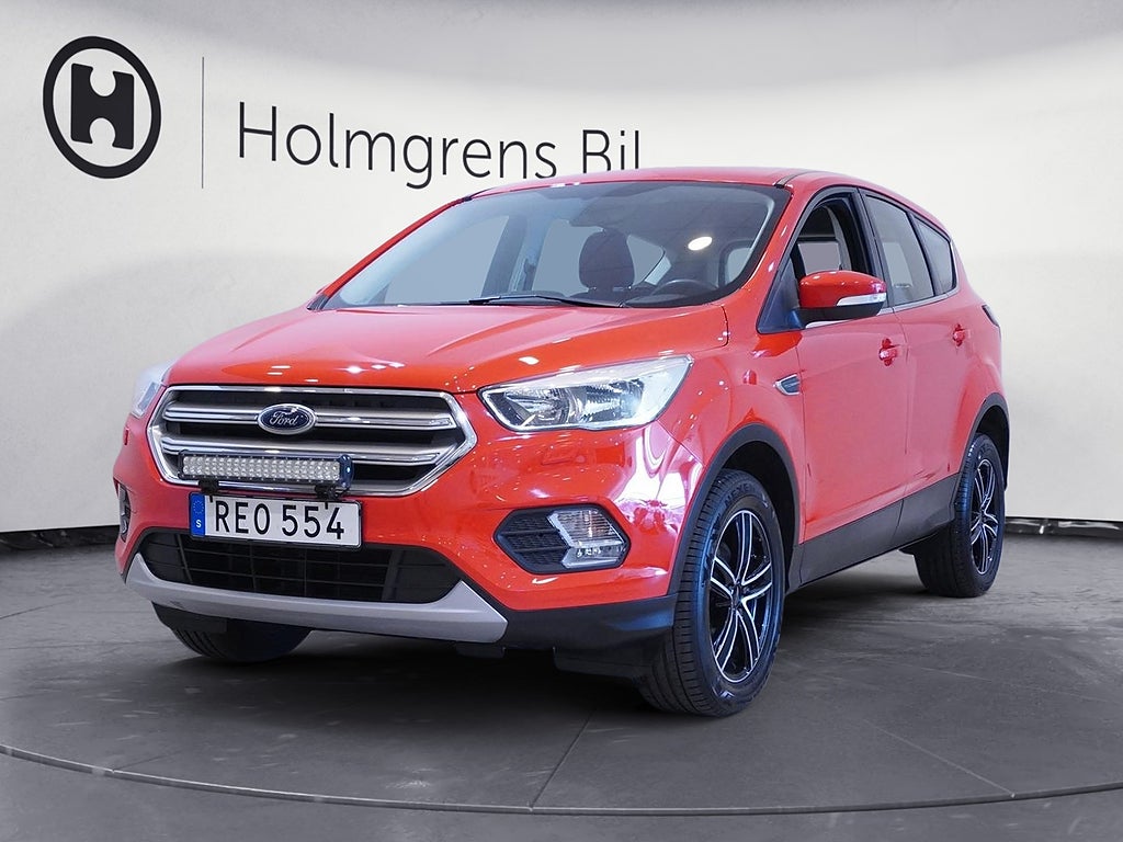 Ford Kuga 0,65% ränta 1,5 TDCi 120hk Titanium, Backkamera, LED Ramp, Eldra
