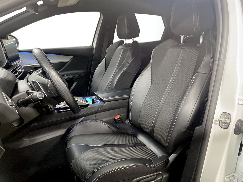 Bild på Peugeot 3008 GT 1.2 PT 130hk Aut - B-KAMERA,CARPLAY,NAV