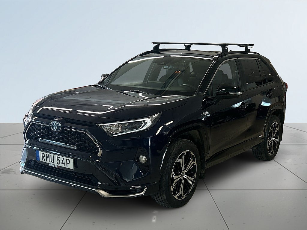 Toyota RAV4 Plug-in Style AWD Drag Mvärme Bkamera Rattv S&V-däck